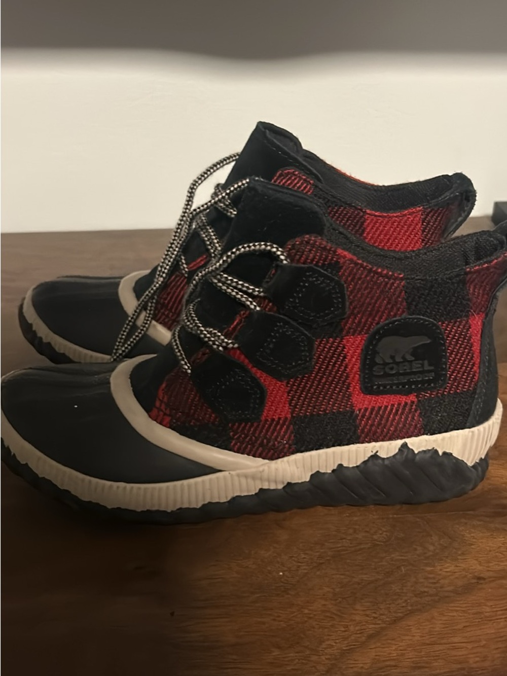Sorel Womens Red and Black Plaid Waterproof Boots